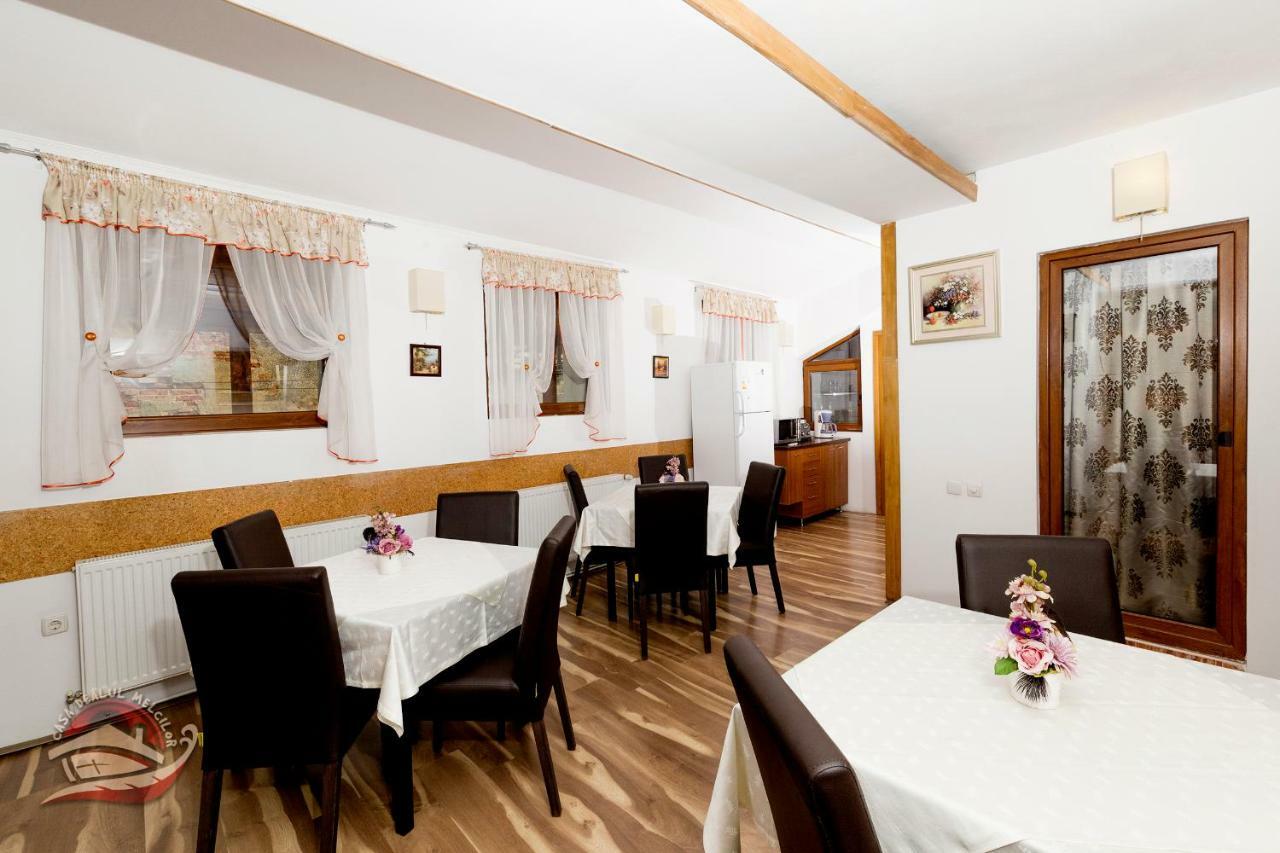 Отель Casa Dealul Melcilor Брашов Экстерьер фото